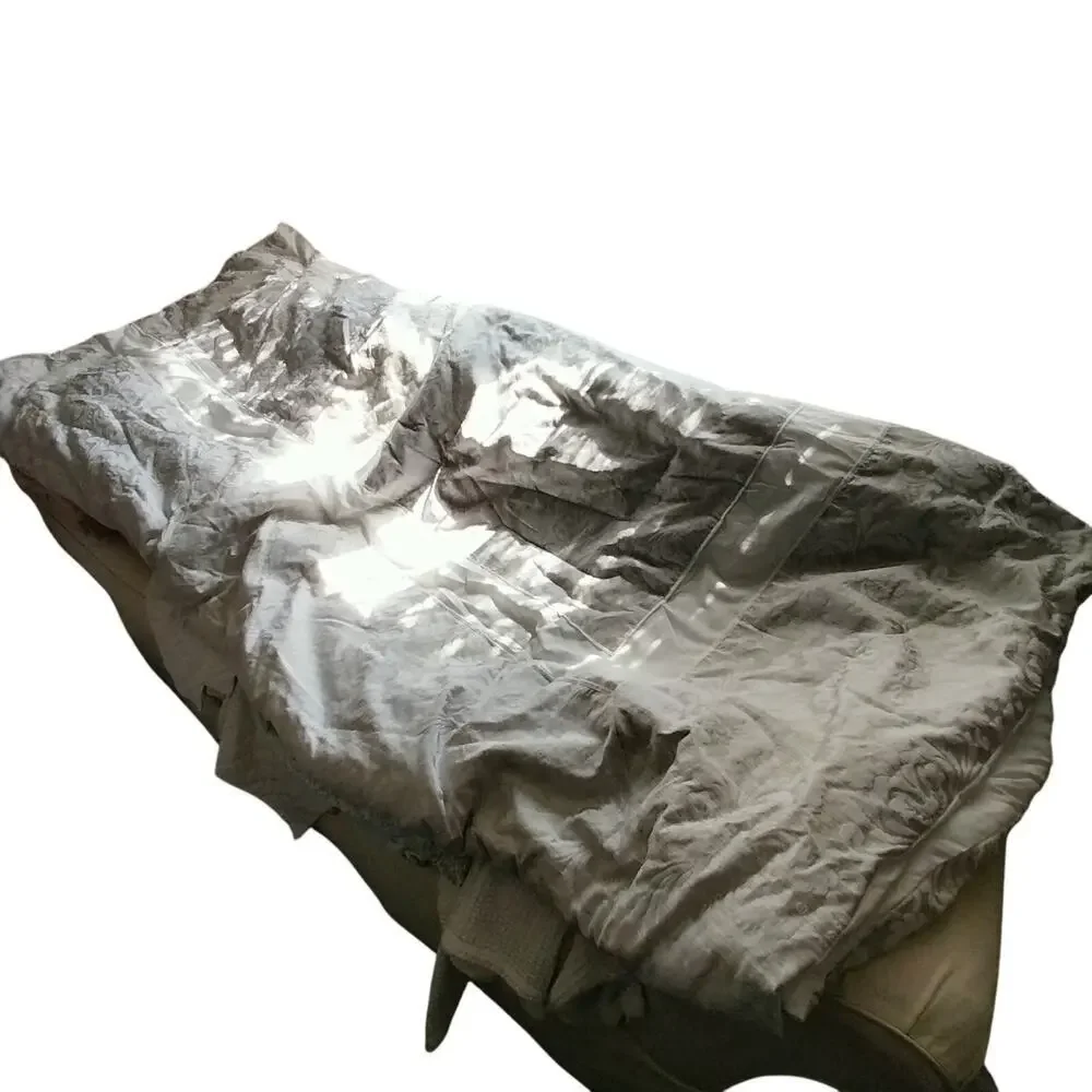 AT HOME! ECRU & CREAM HEAVY DAMASK W/CREAM INSETS LUXURY COMFORTER! QUEEN SIZE!